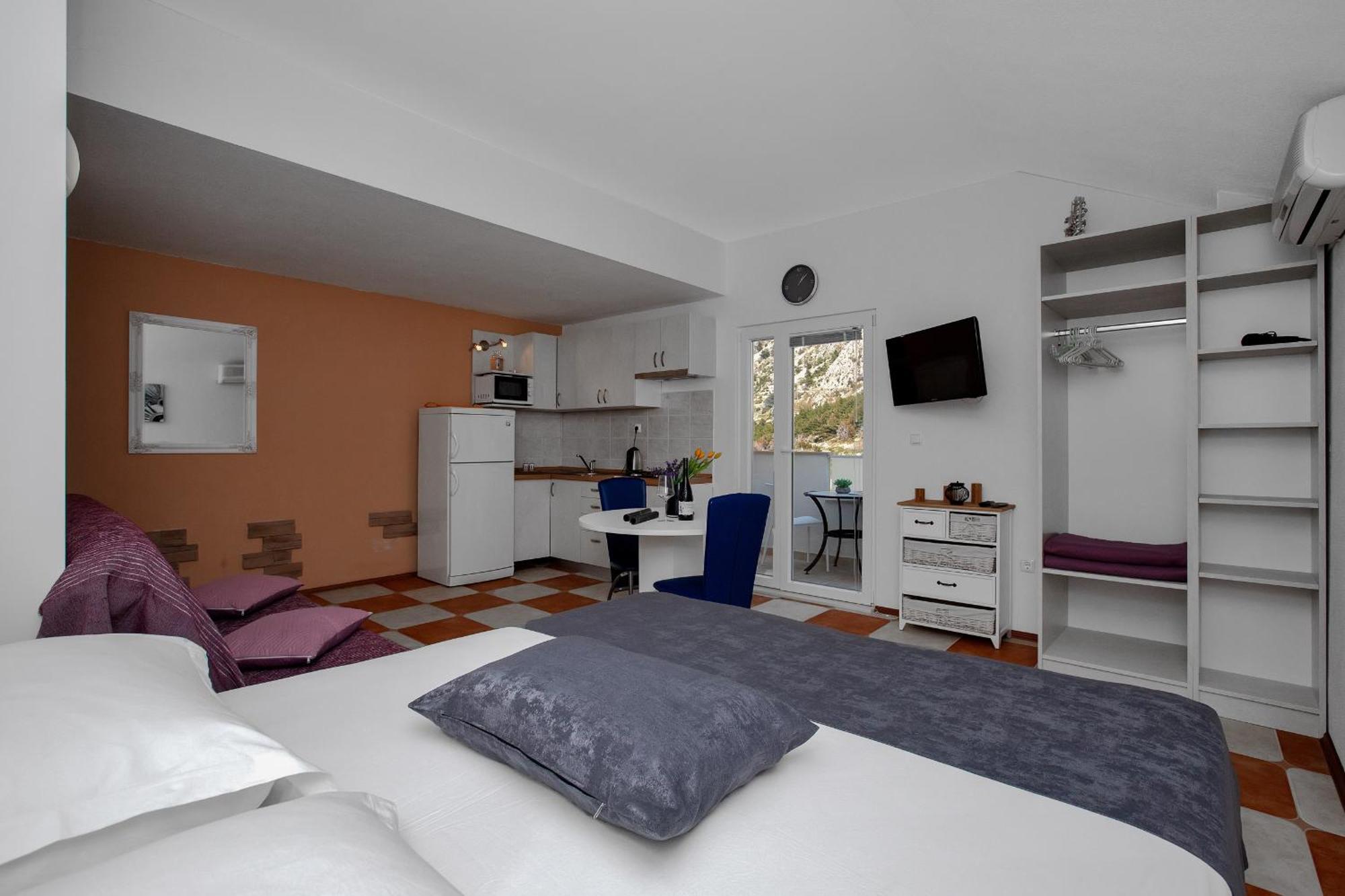 Apartments By The Sea Drasnice, Makarska - 2581 Værelse billede